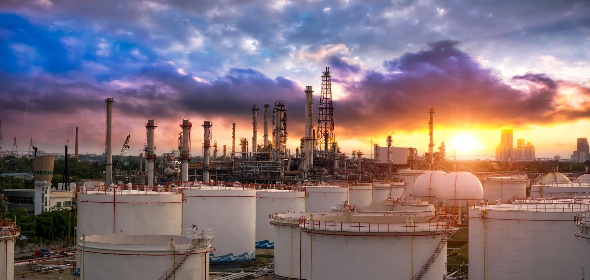 Chiller Hire for Oil & Gas, Petrochemicals, and Refineries